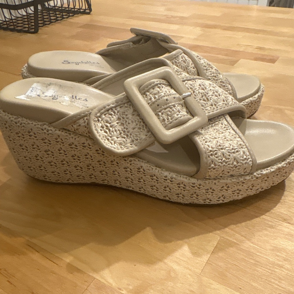 seychelles wedges